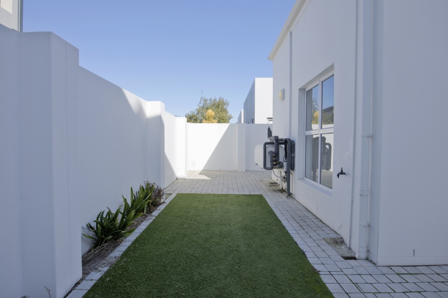 4 Bedroom Property for Sale in Sagewood Western Cape